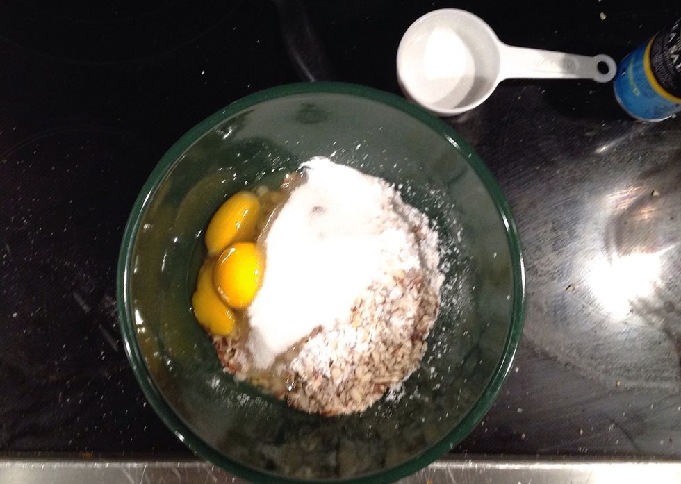 Mix the eggs, almonds, powdered sugar, salt and sugar all together