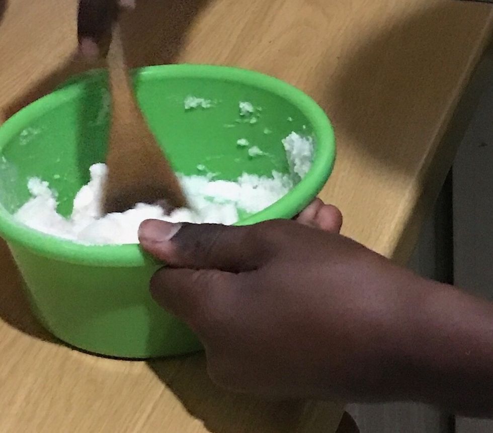 Mix the maize meal until it looks more like porridge