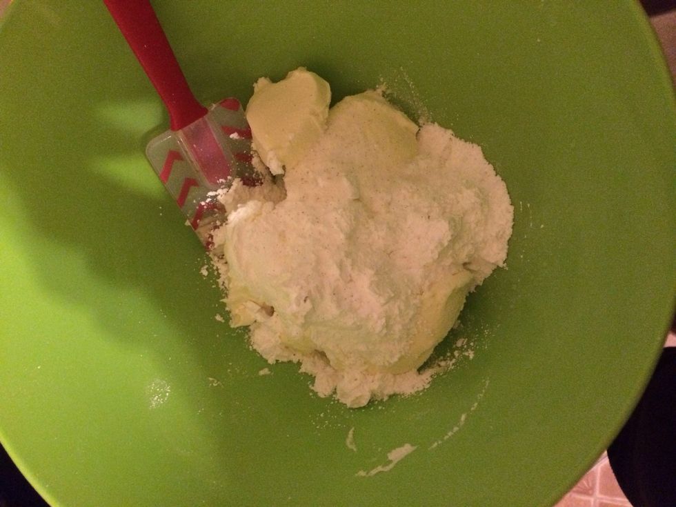 Mix the mascarpone, powdered sugar, and the cream with an electric hand mixer. Use rubber spatula to scrape the sides of bowl Mix for a bout 3 min.
