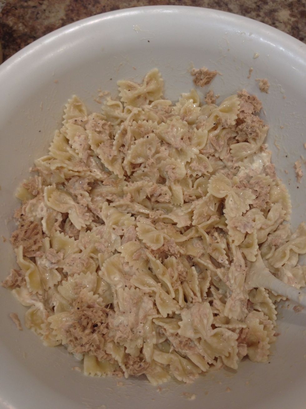 Mix the mayo, bows and tuna together