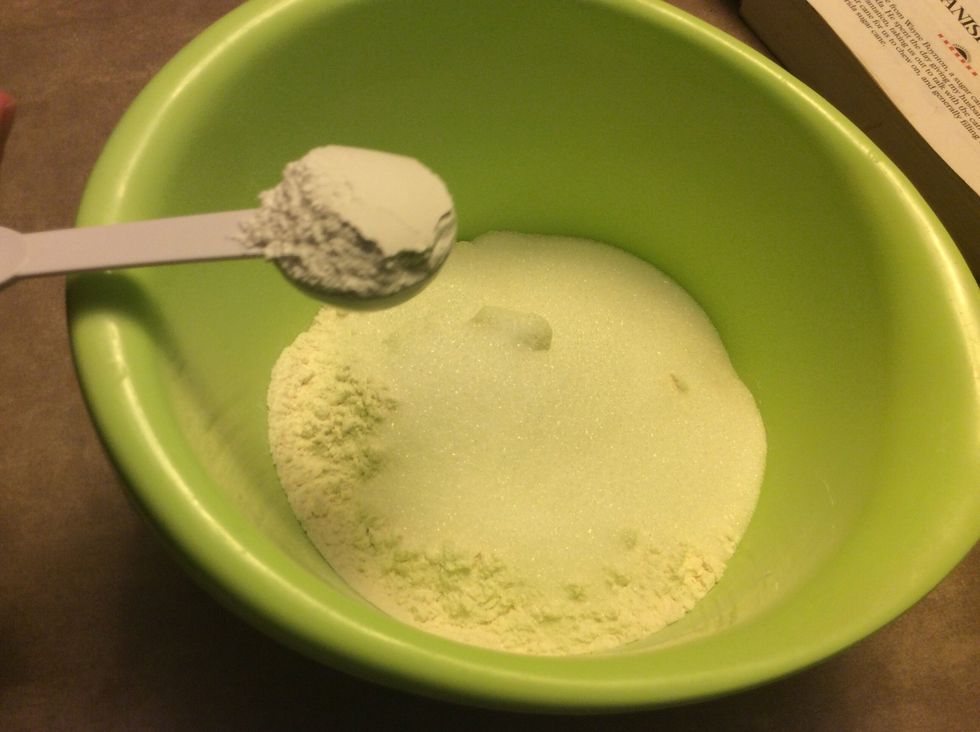 Mix the other dry ingredients for the topping.