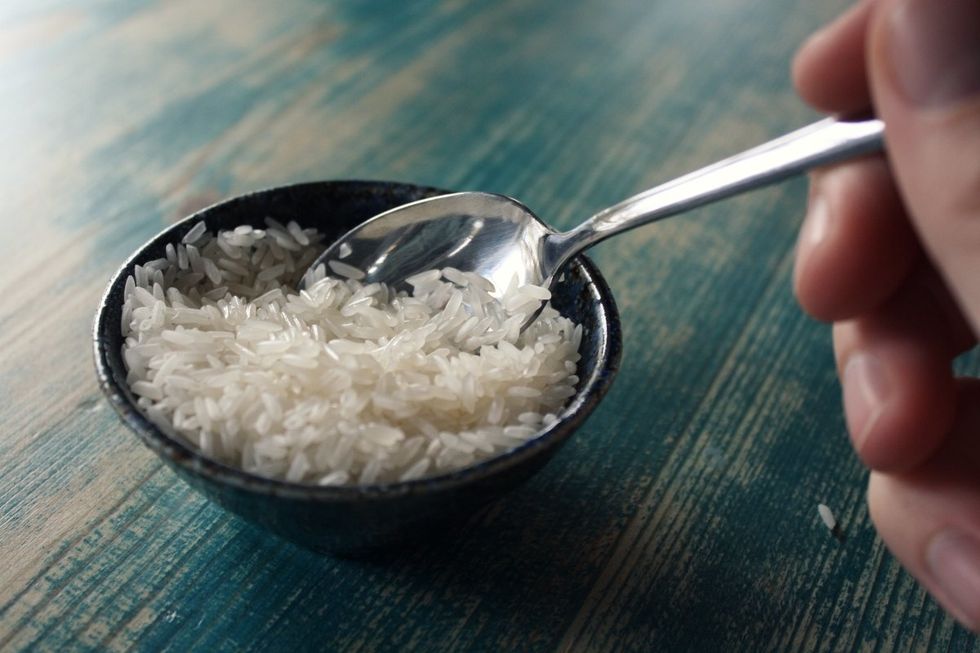 Mix the rice and the Essential Oils together completely, the more it's mixed the better it will disperse the scent.