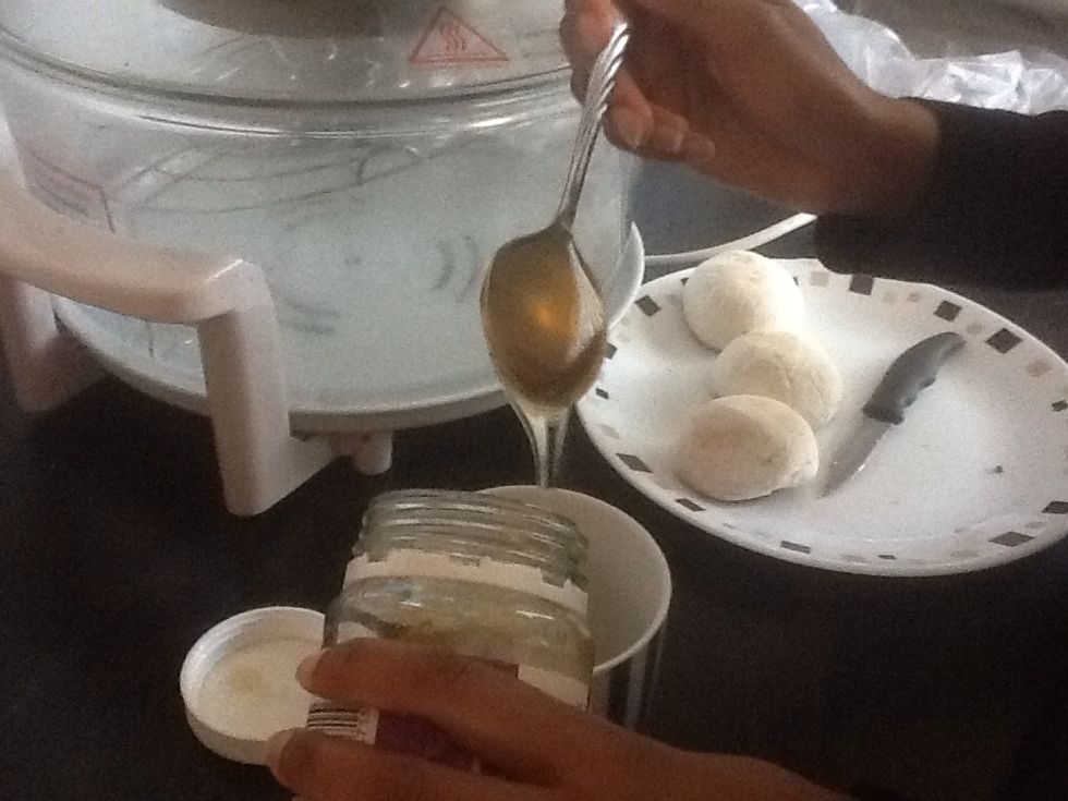 Mix the soy sauce with 2 table spoons of honey.