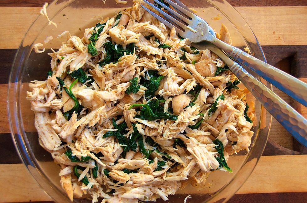 Mix the spinach and the chicken together.