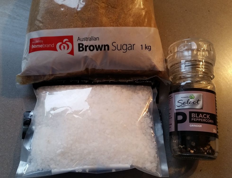 Mix the sugar, salt and pepper together.