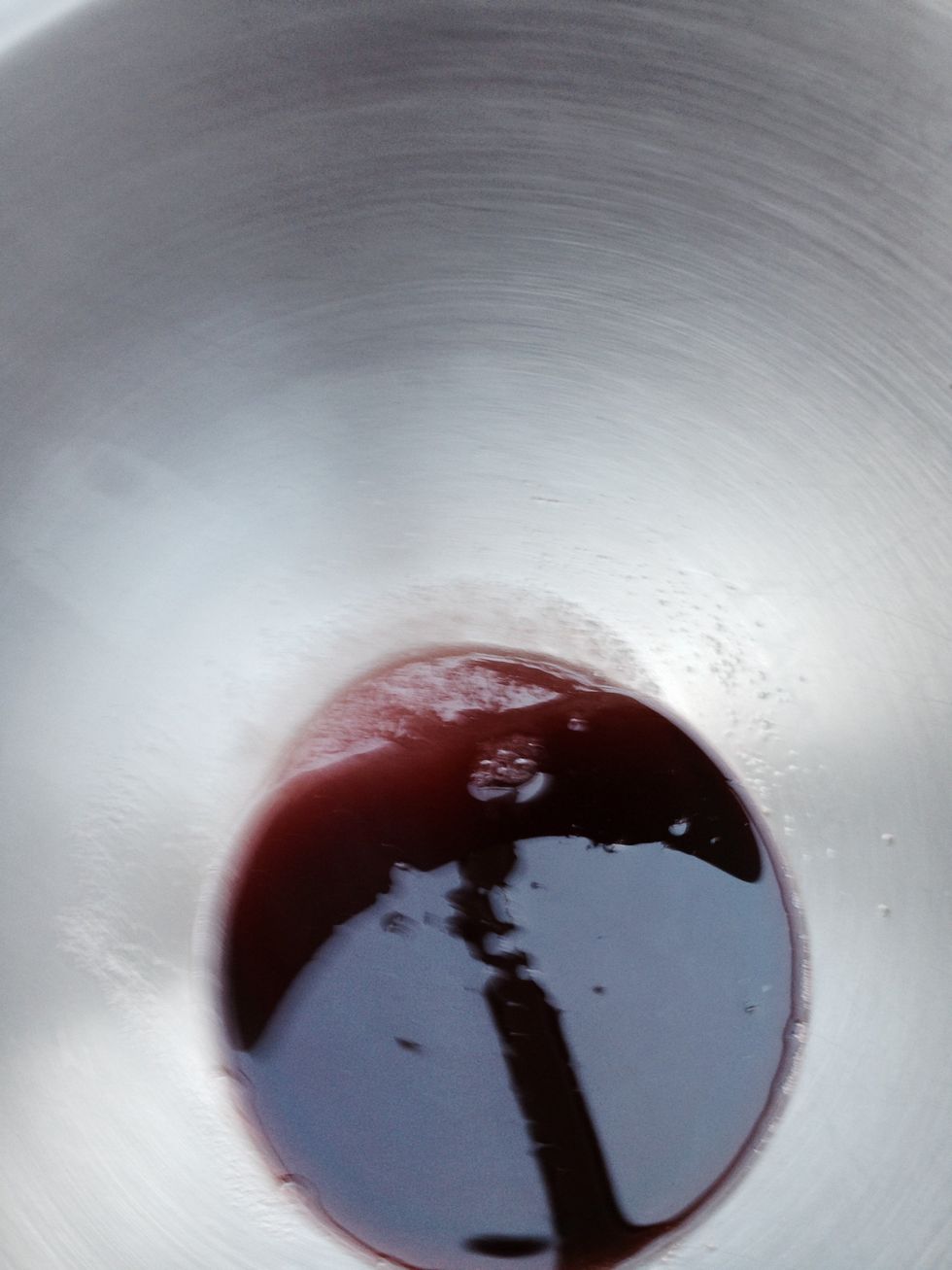 mix the sugar with the red wine
