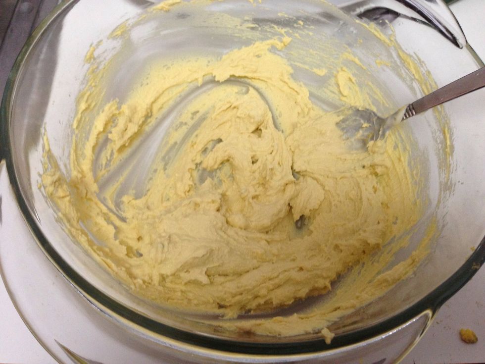 Mix the yolks, cream cheese, mayo, salt, pepper and mustard until well combined.