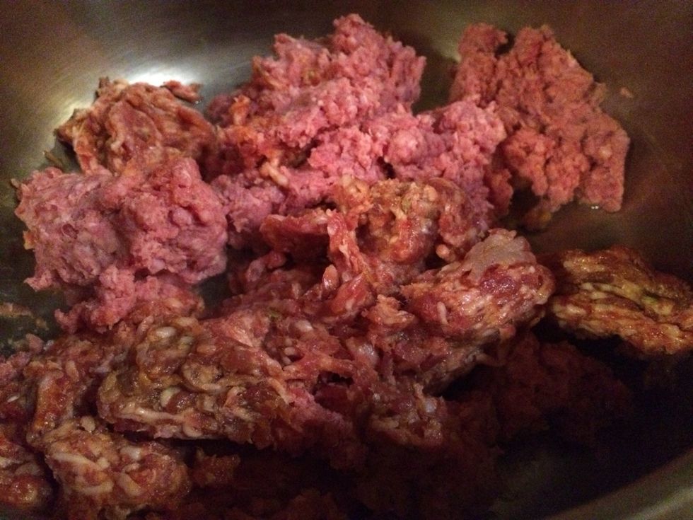 mix them together & on a medium-high pan cook both meats together\ud83d\udc49