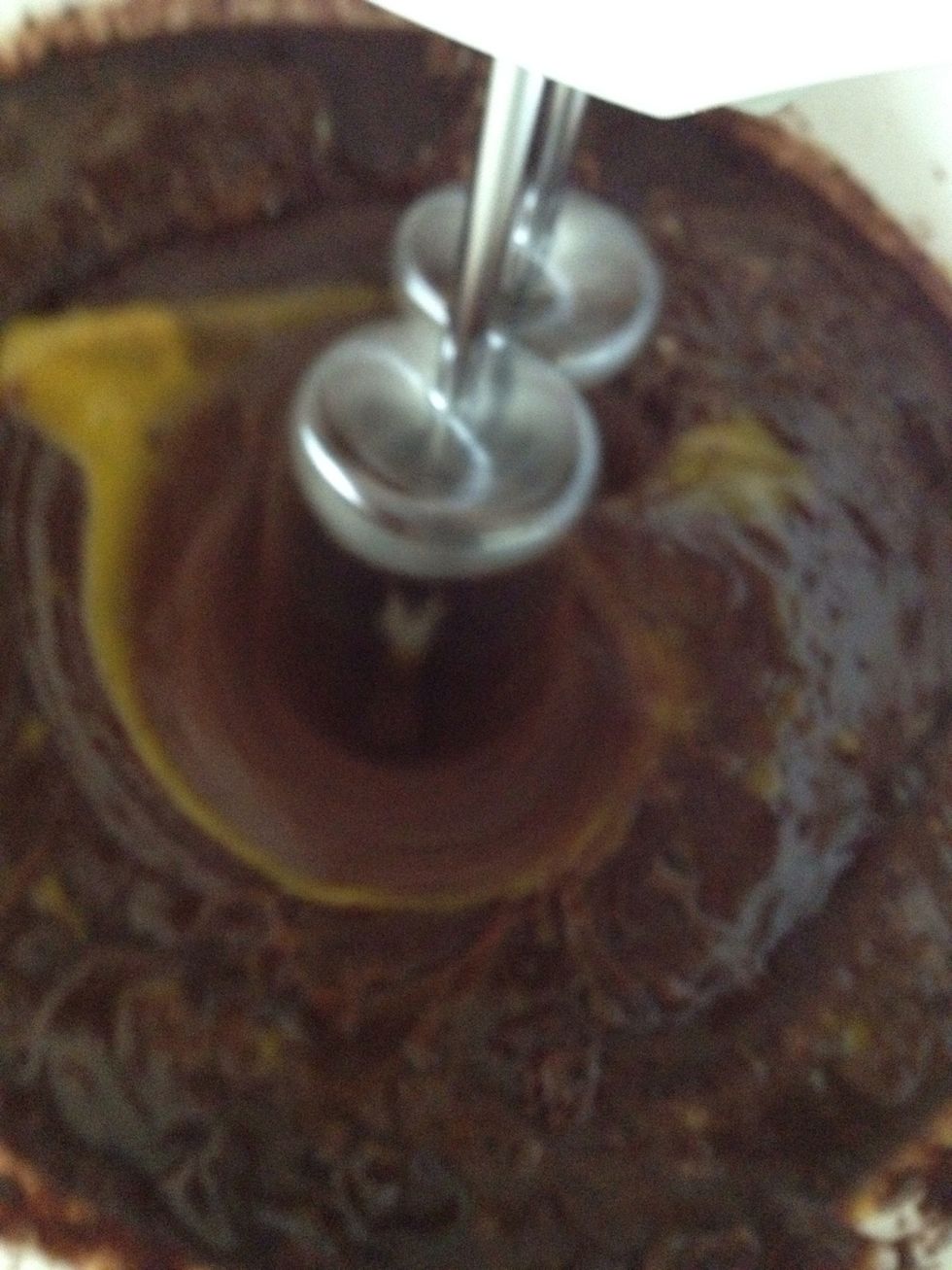 Mix them until you get a silky consistency!