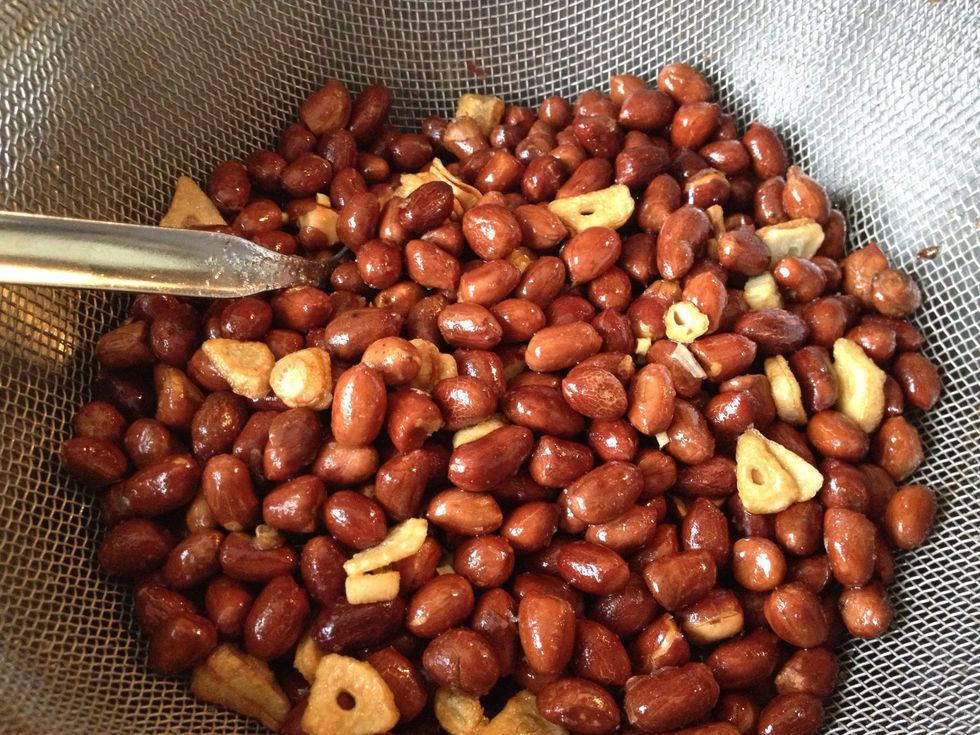 Mix thoroughly. Wait for the popping sound to stop (around 5-10 minutes) before eating or it will burn your mouth.