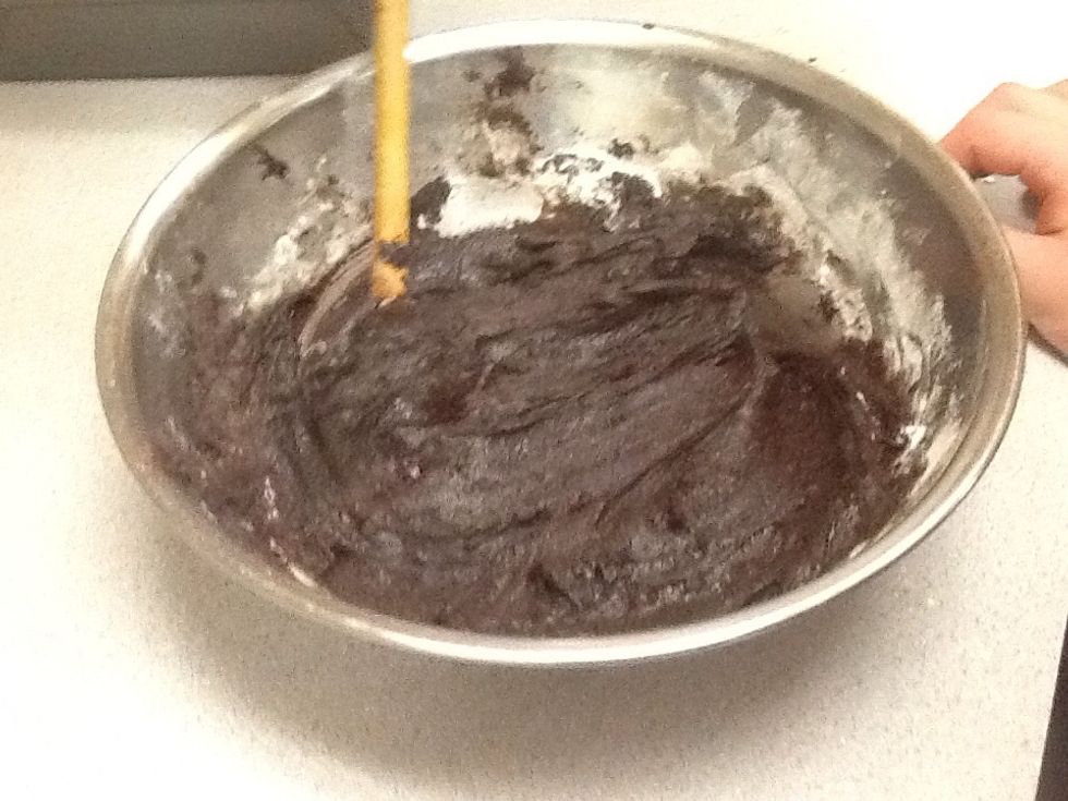 Mix till no flour is seen.