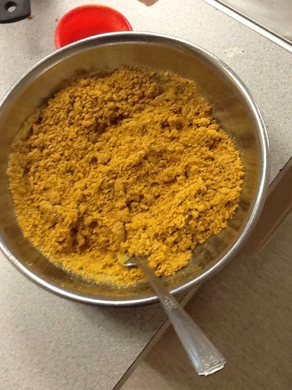 Mix together graham cracker crumbs and melted butter