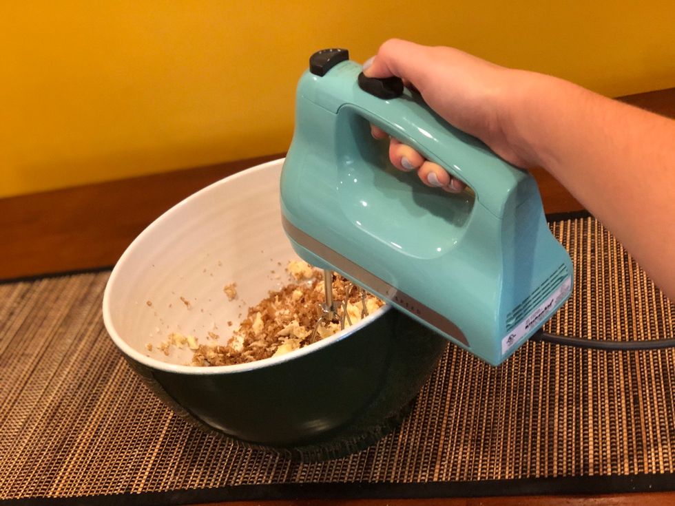 Mix together the wet ingredients
