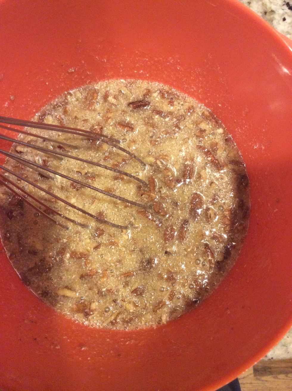 Mix together well until pecans are fully covered