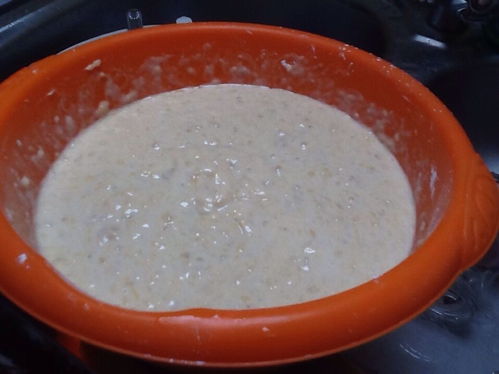 Mix well so that it becomes homogeneous