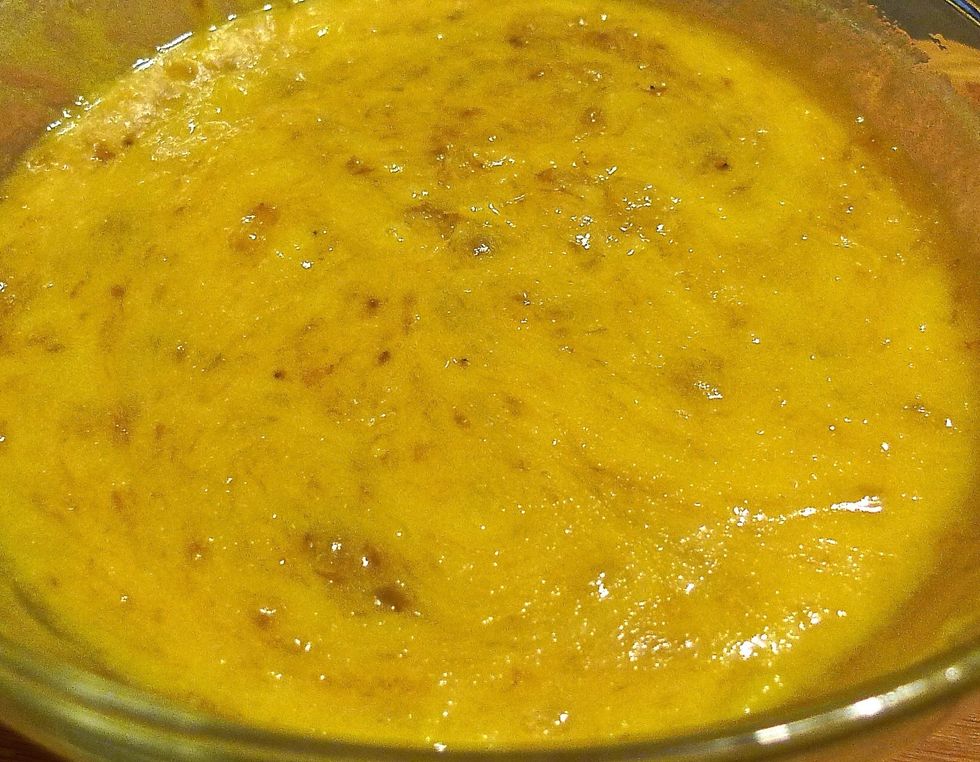 Mix well to make sure all the WET ingredients ( banana mixtures ) are combined.