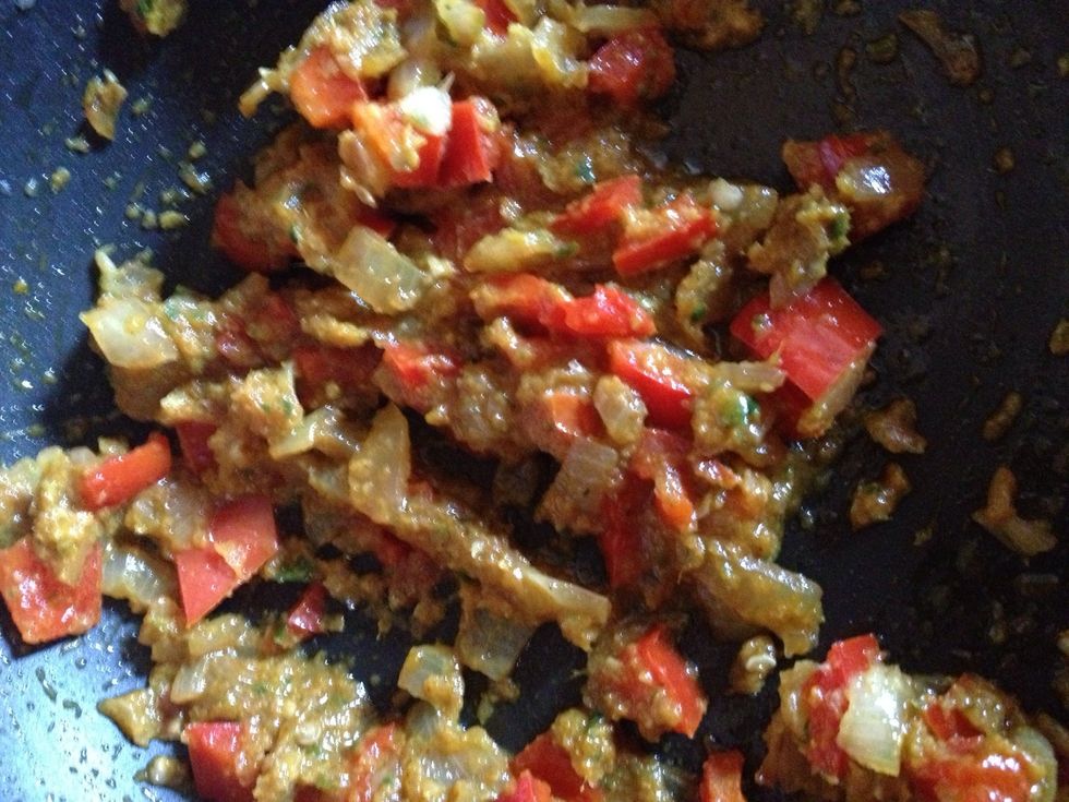 Mix well until onions and peppers are soft. Let it cool for about 10-15 mins