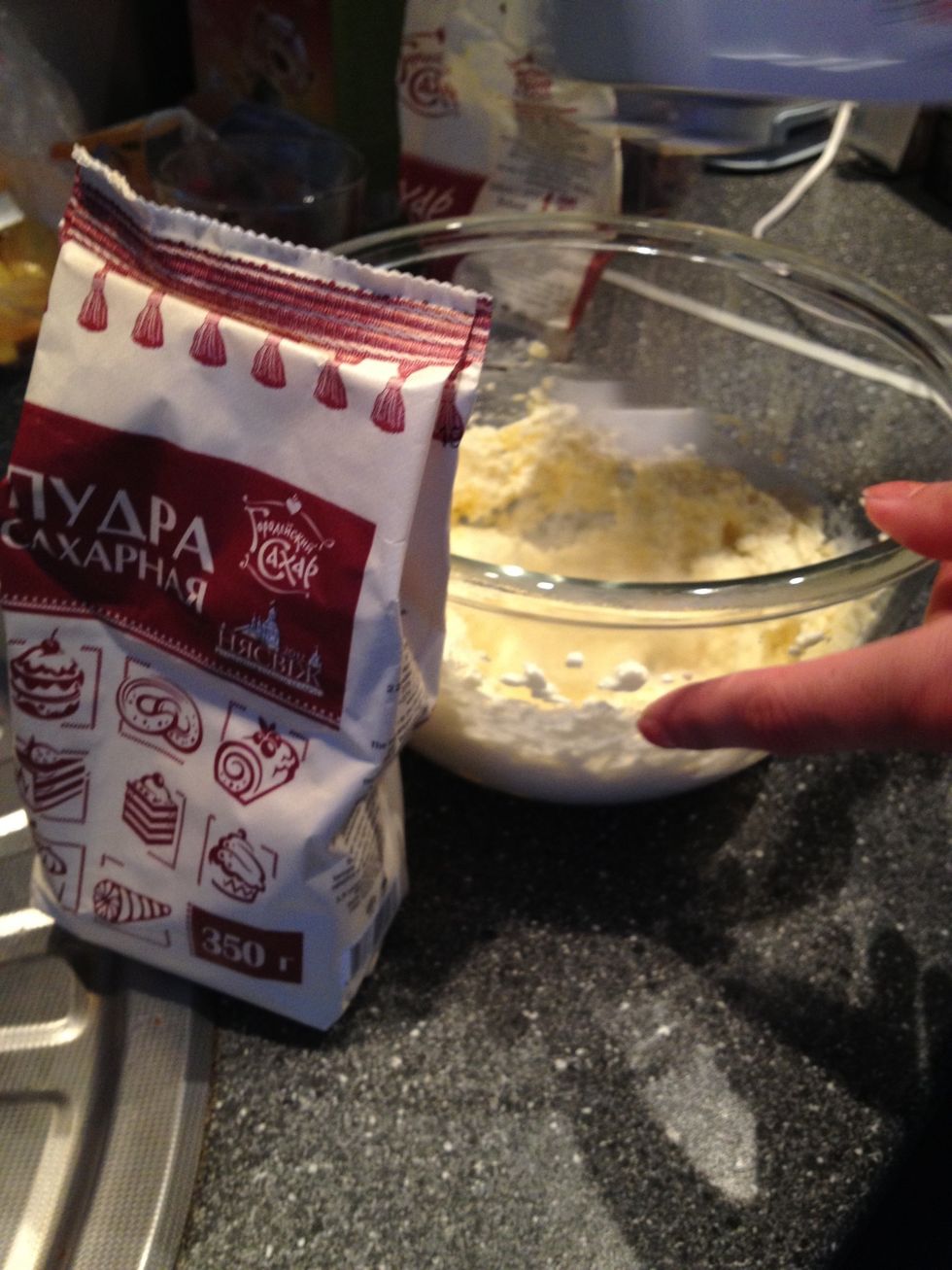 Mix with sugar powder approx 200 gr