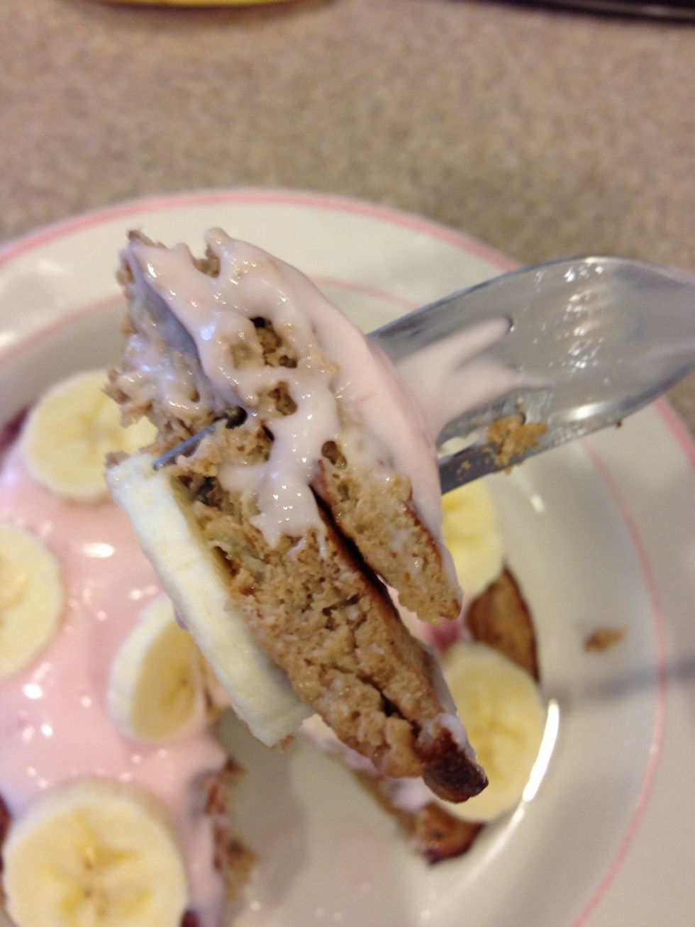 Mmm mmmm good! Very delicious and leaves you feeling satisfied, healthy, and ready to take on your day!! I hope you enjoy :))