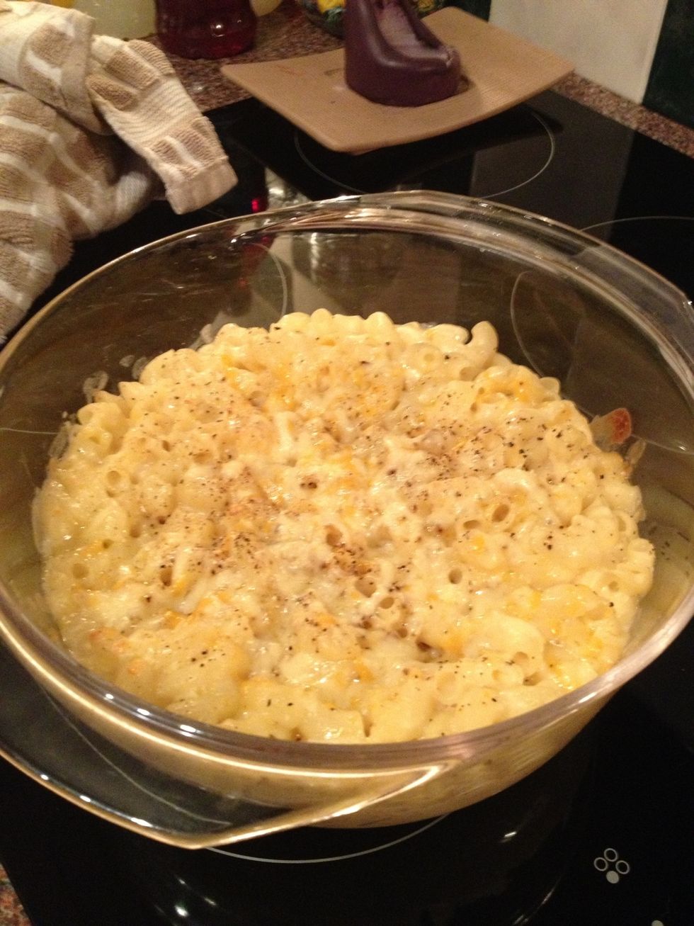 Mmmmmmm... Nice gooey cheesy macaroni!