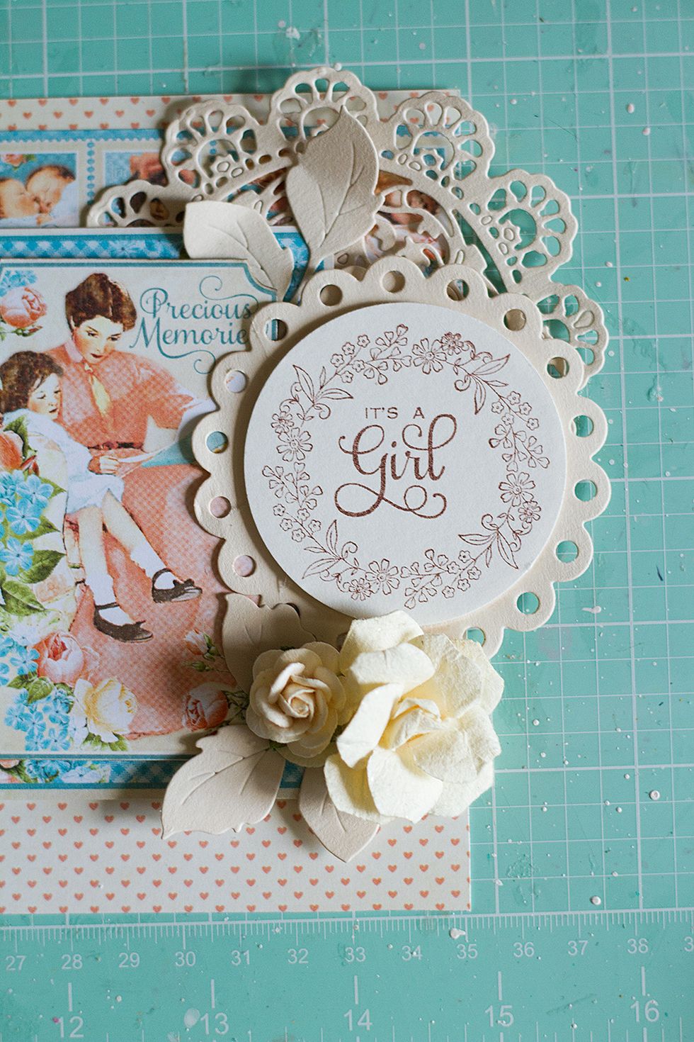 More leaves and flowers from the other side. Let's keep balance on the both sides of card.