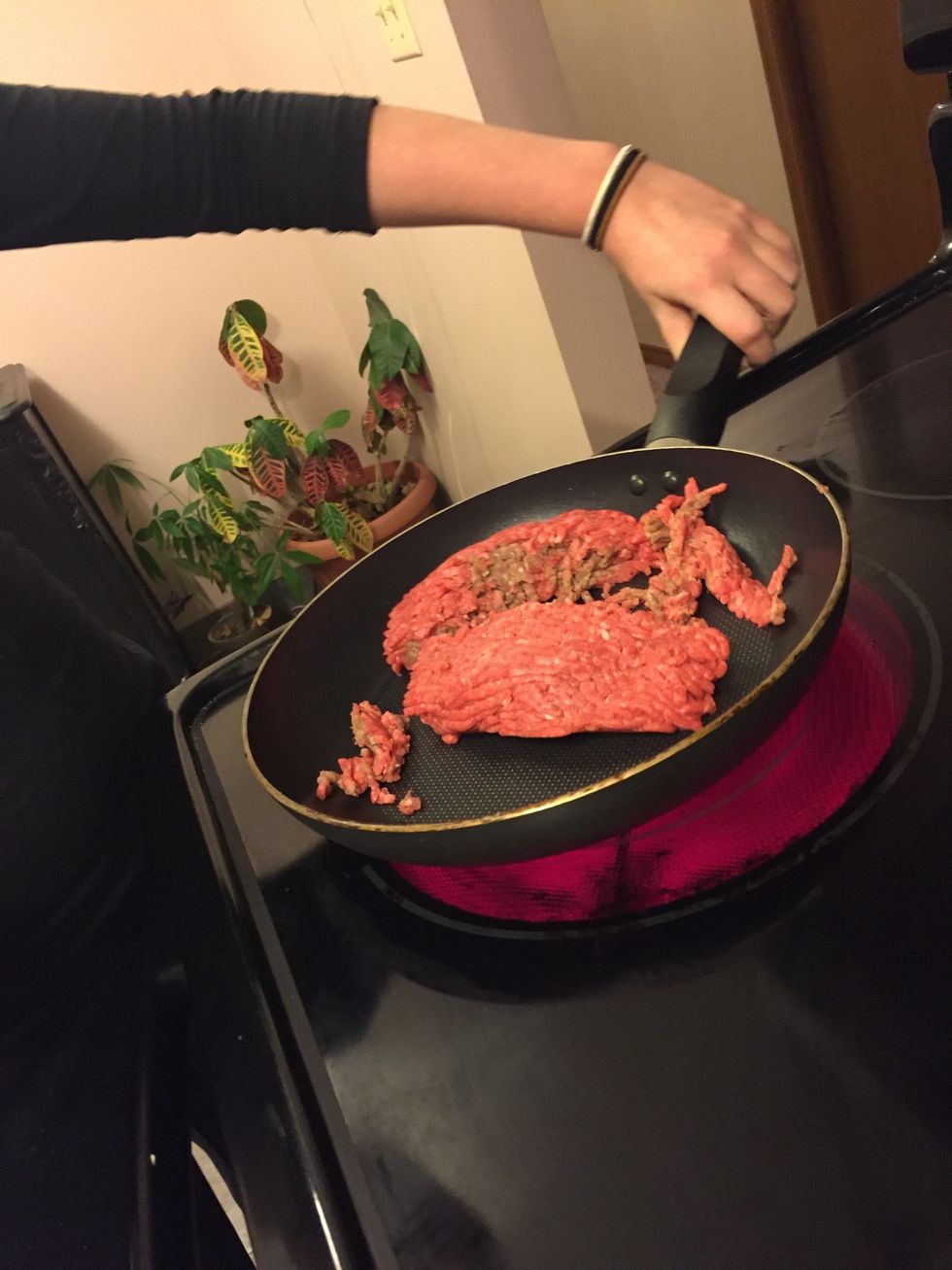 Move the ground beef around until its all brown.