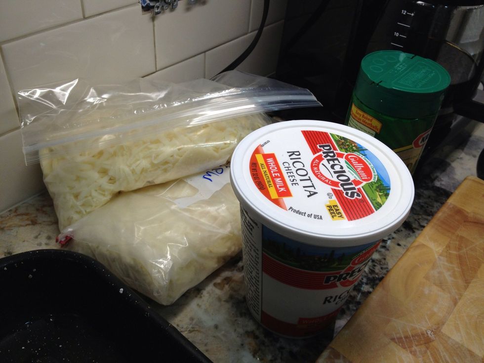 Mozzarella cheese (large flat square slices)