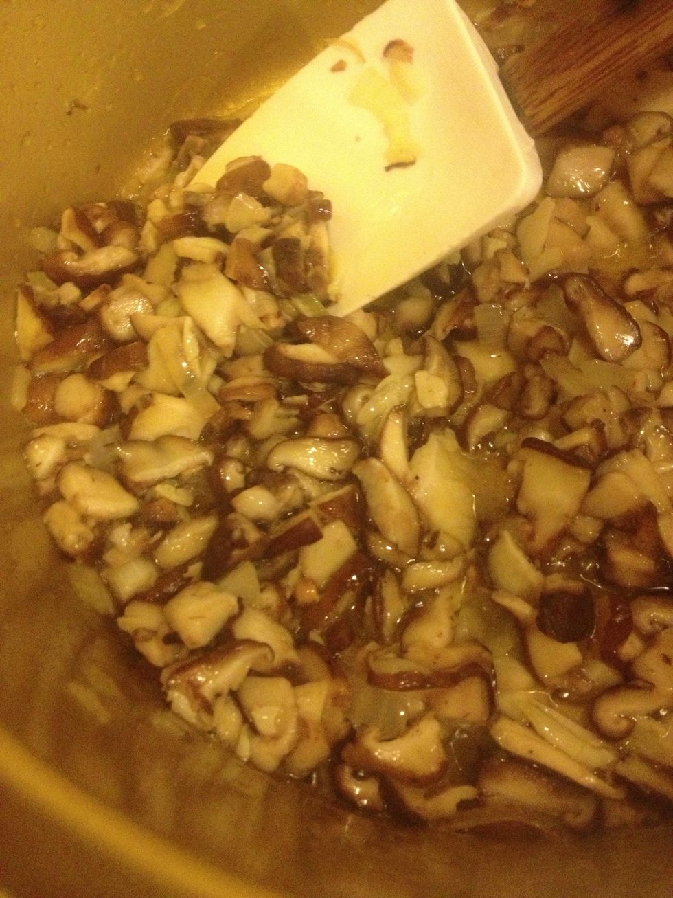 mushroom should be like this before adding the spinach