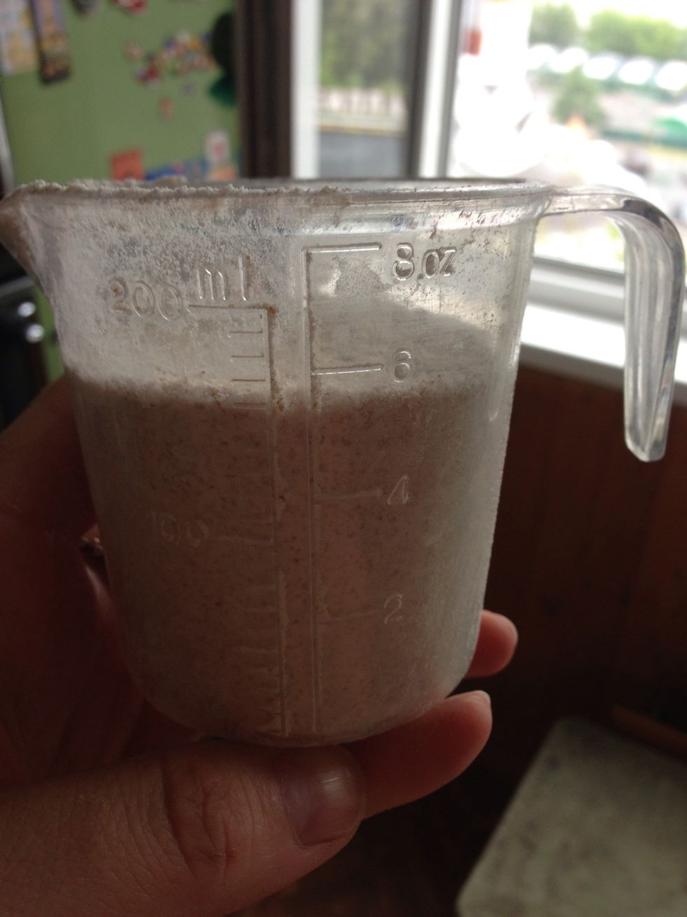My cup is not so full, because I added the oat flakes to the original recipe