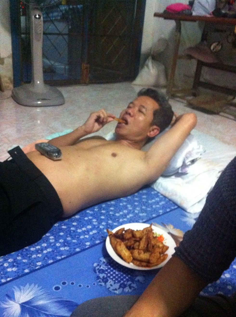 My dad enjoy to eat with movie lol I hope you like same my dad ^^ Thanks to follow me. The next menu I don't know what I will cook to guide because I have more menu thai food I my head. To be continue