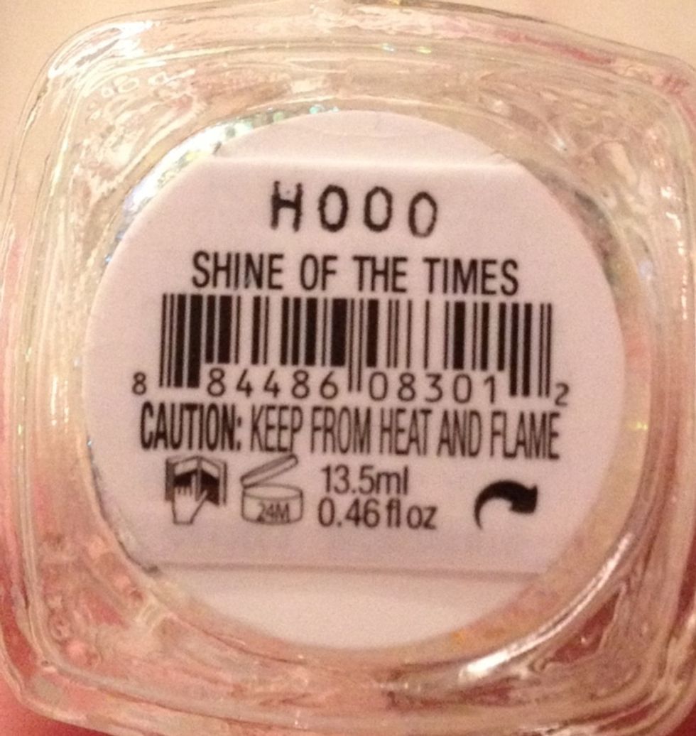My favorite glitter is Essie Luxeffects in Shine of the Times.