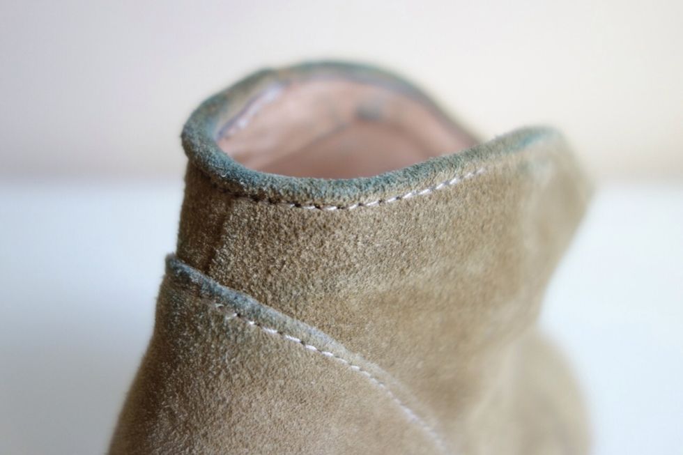 My goal is to cut off all the stained edges.