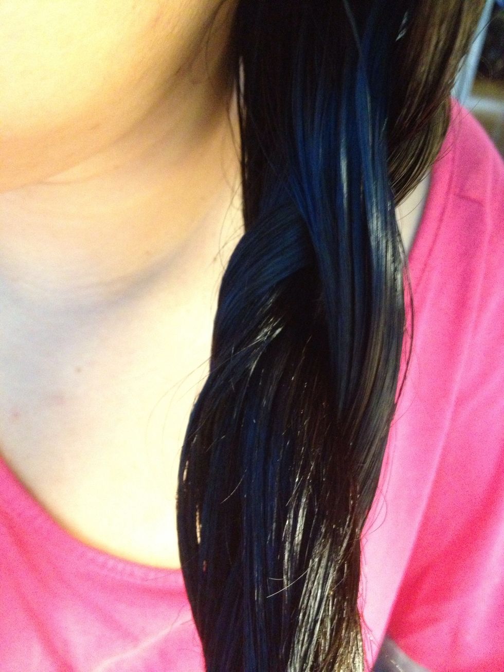 My hair is pretty damaged and fuzzy before. After apply coconut oil, my hair is ridiculous smooth and shine! It adding moisture, soften and remedying my damaged hair instantly!