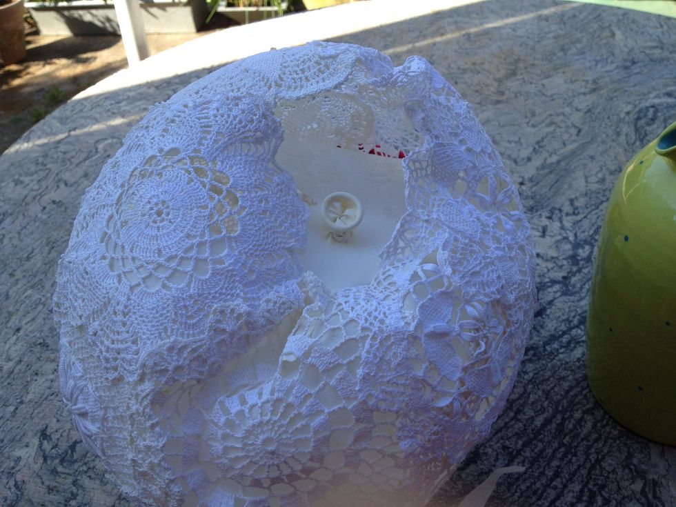 My heart sank a bit when I deflated the balloon. It pulled the doilies in. The doilies did stick a bit to the balloon, but was finely persuaded to let go.