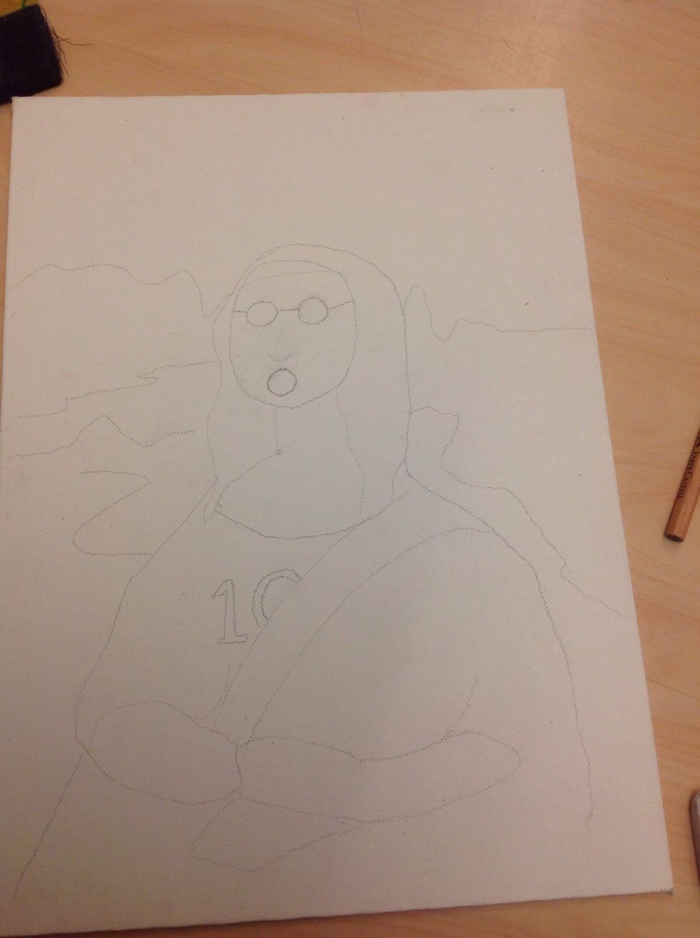 N\u00e4r du \u00e4r f\u00e4rdig med skissen, kan du b\u00f6rja t\u00e4nka ut hur hon skulle kunna se ut idag och skissa till det, s\u00e5h\u00e4r har jag t\u00e4nkt