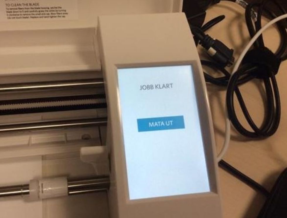 N\u00e4r maskinen \u00e4r klar s\u00e5 tryck p\u00e5 mata ut.