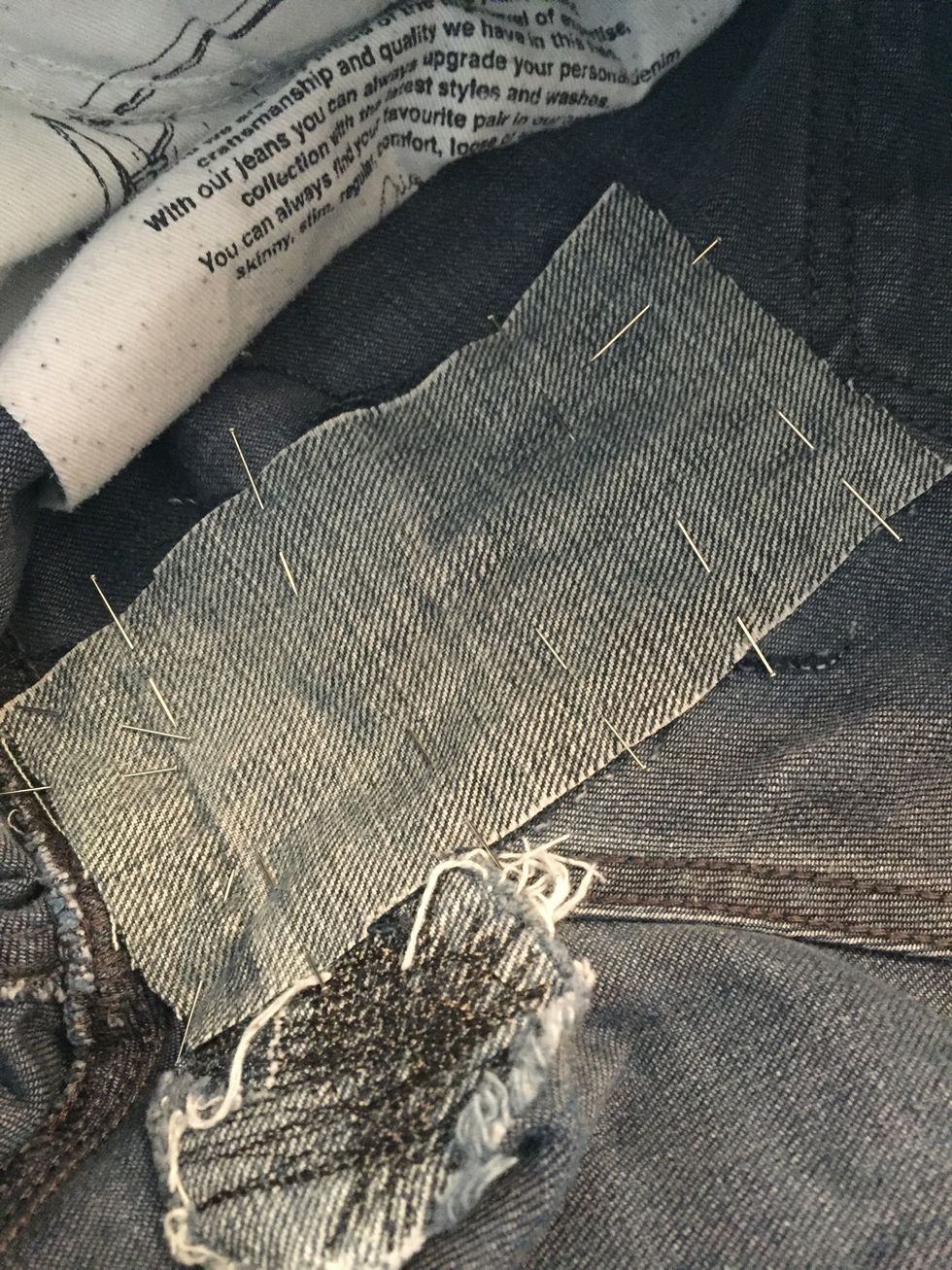 N\u00e5la fast lappen och h\u00e5ll samtidigt ihop h\u00e5let s\u00e5 gott det g\u00e5r