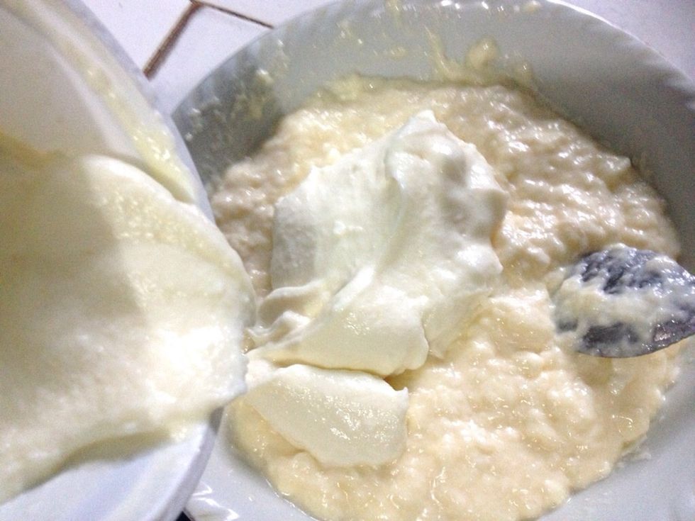 # need to change mixing bowl :D coz the red one is not big enough Add in the reserved 1 1/4 cups of yogurt