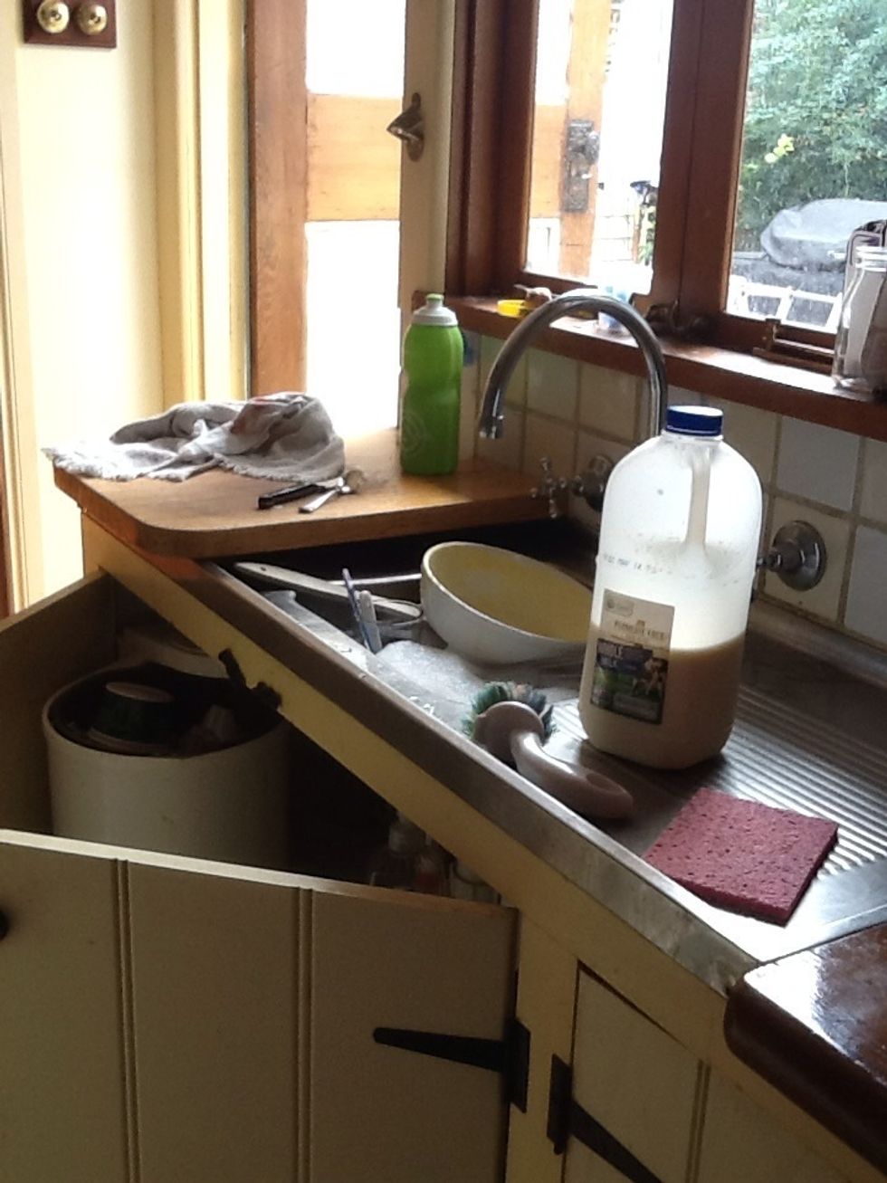 Never overflow your sink and always wash the dishes first so the ingredients don't stick to the bowls and spoons