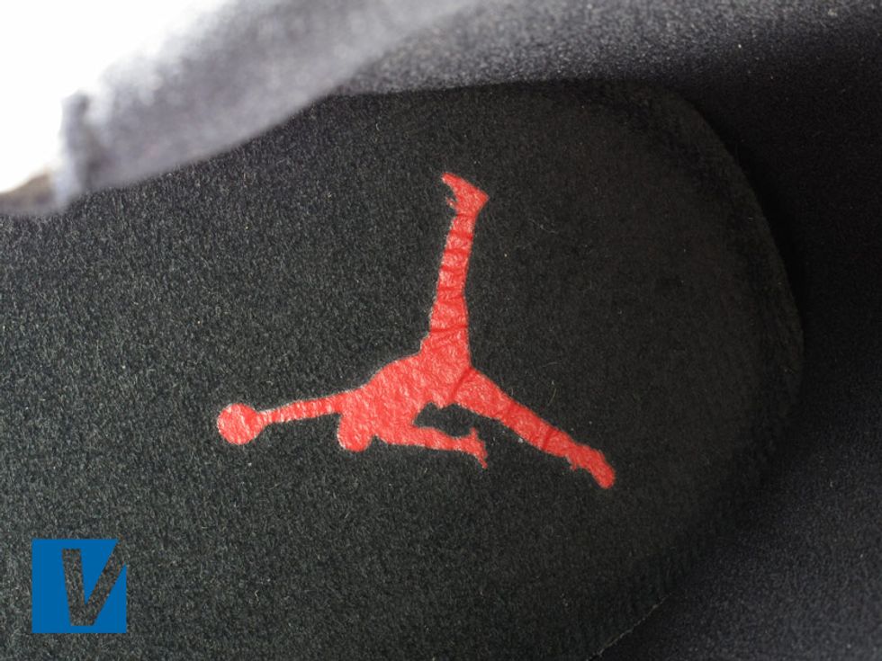 how to tell if jordan retro 12 are fake