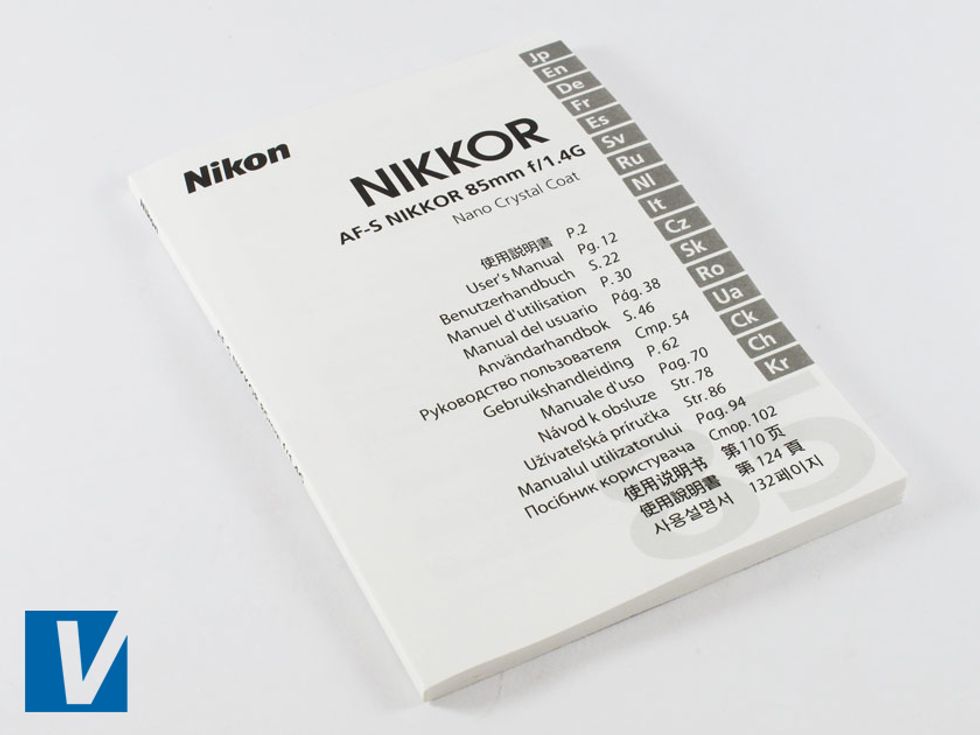 New Nikon lenses are accompanied by an instruction manual. Check that the print details are of high quality with crisp edges as this is often compromised in counterfeit reproduction.