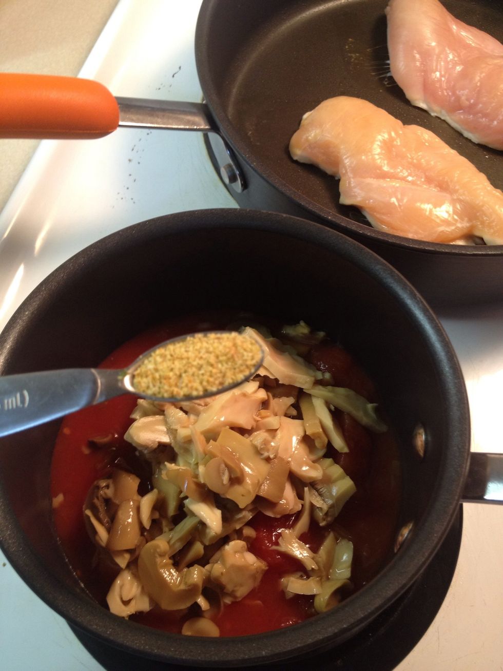 Next add in 1/4 teaspoon of garlic powder.