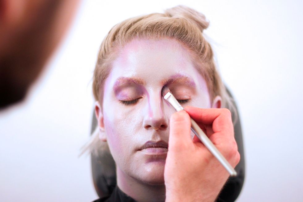 Next contour down the length of the nose to make it look sharp.