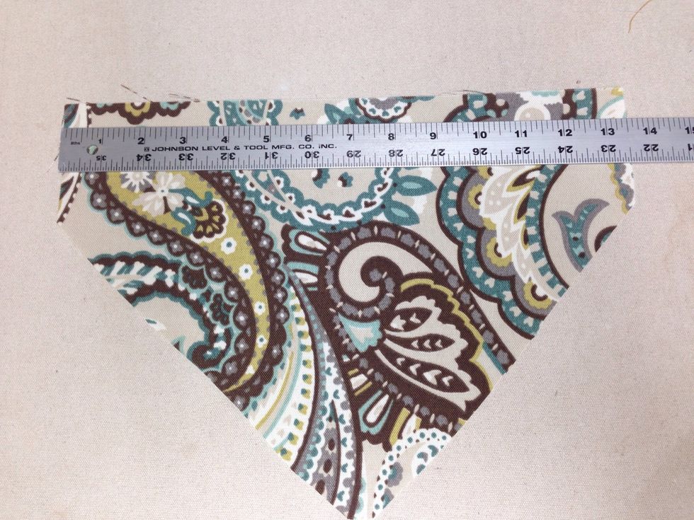 Next cut 8 LARGE points 18 1/2 across the top x 12 long. The sides start to angle 3" down from top side edges and continue the downward angle to the middle of the bottom forming the point.