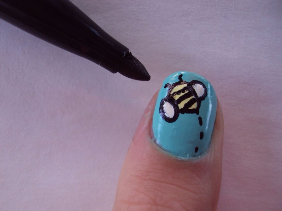 next draw on the stripes and antennas