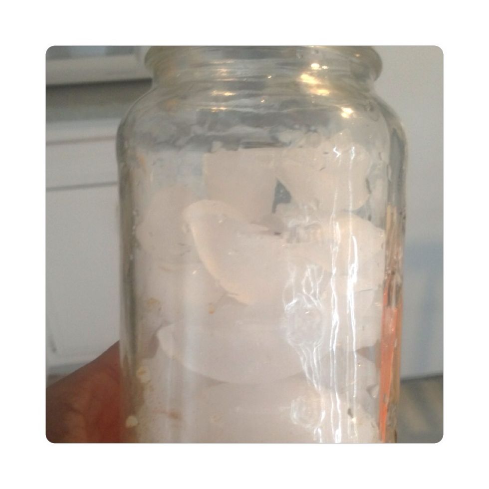 Next full the glass with ice