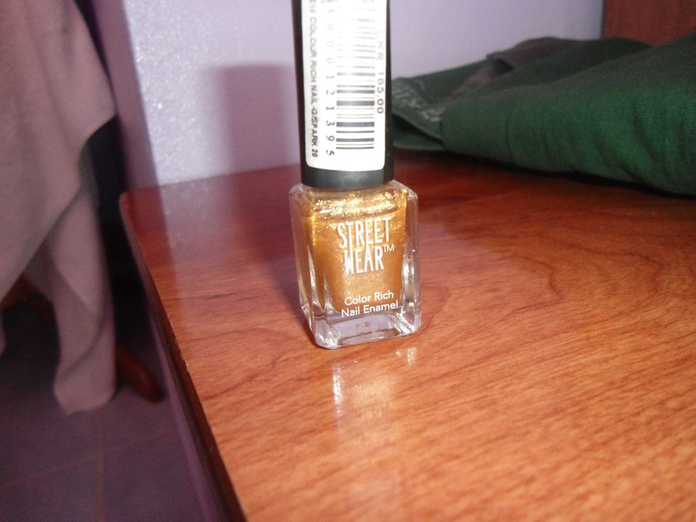 next i used gold polish.... :P