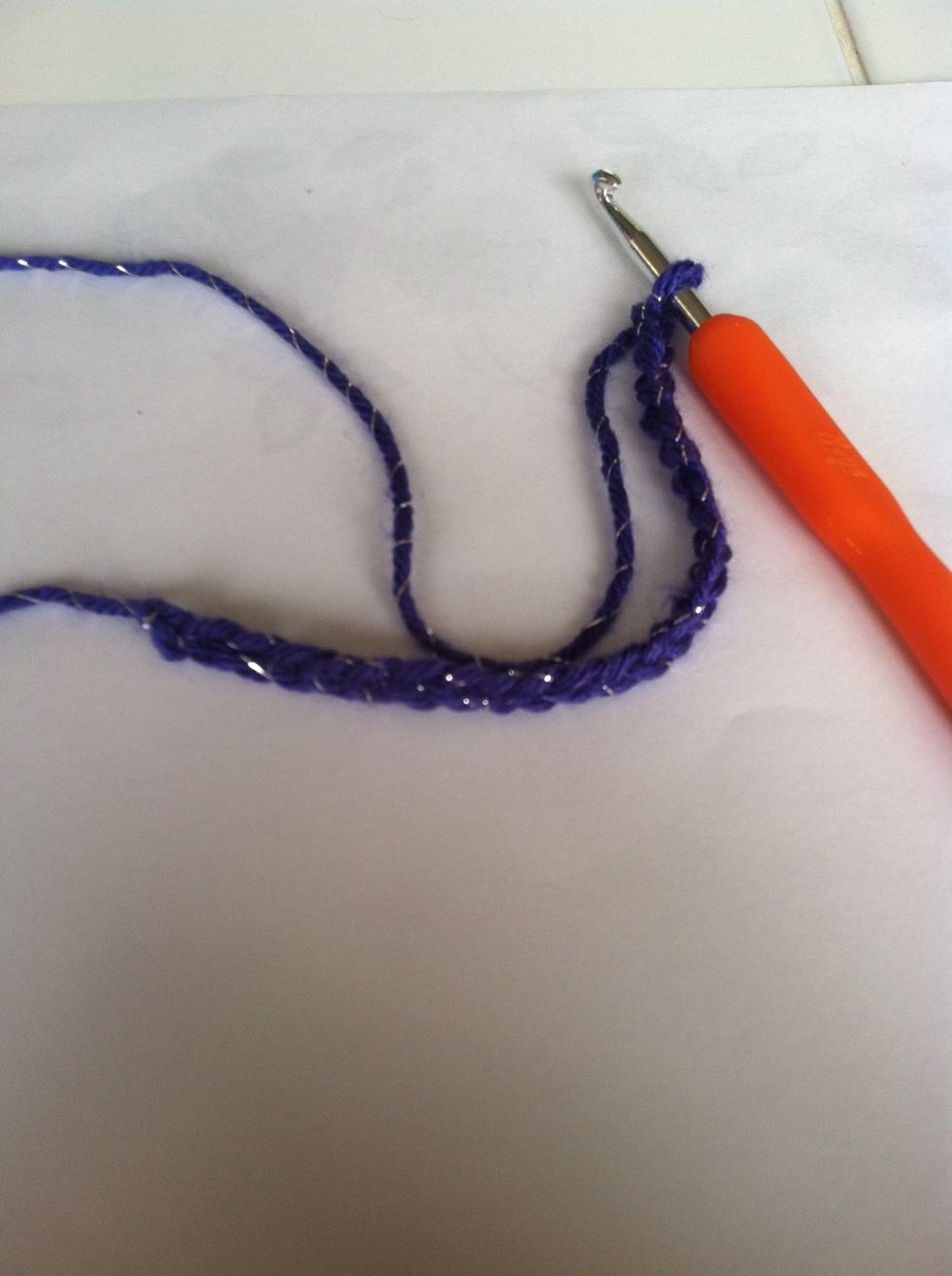 Next make a single chain of 25 stitches