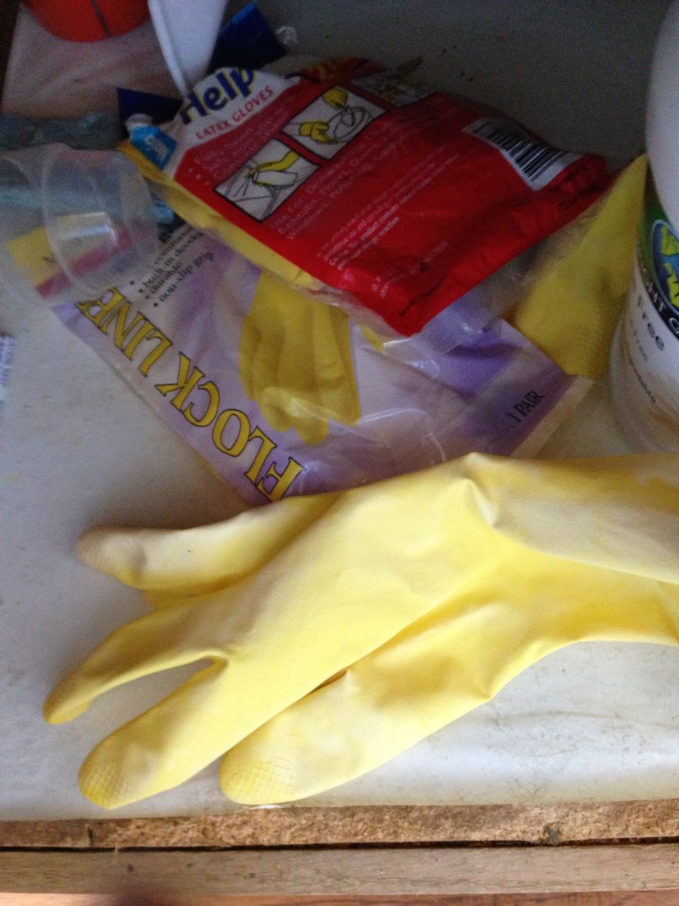Next parts: highly recommended you wear gloves since working with abrasives and acids. I hate wearing them unless I have to and I don't mind messing my hands up a little bit.