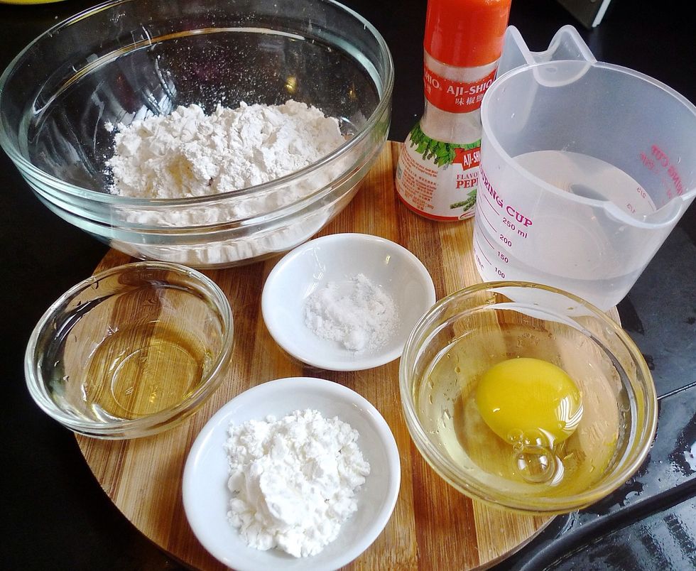 Next, prepare the ingredients needed to make the batter for the chicken. You can opt for 1 egg white instead of whole egg if you want a crispier batter.